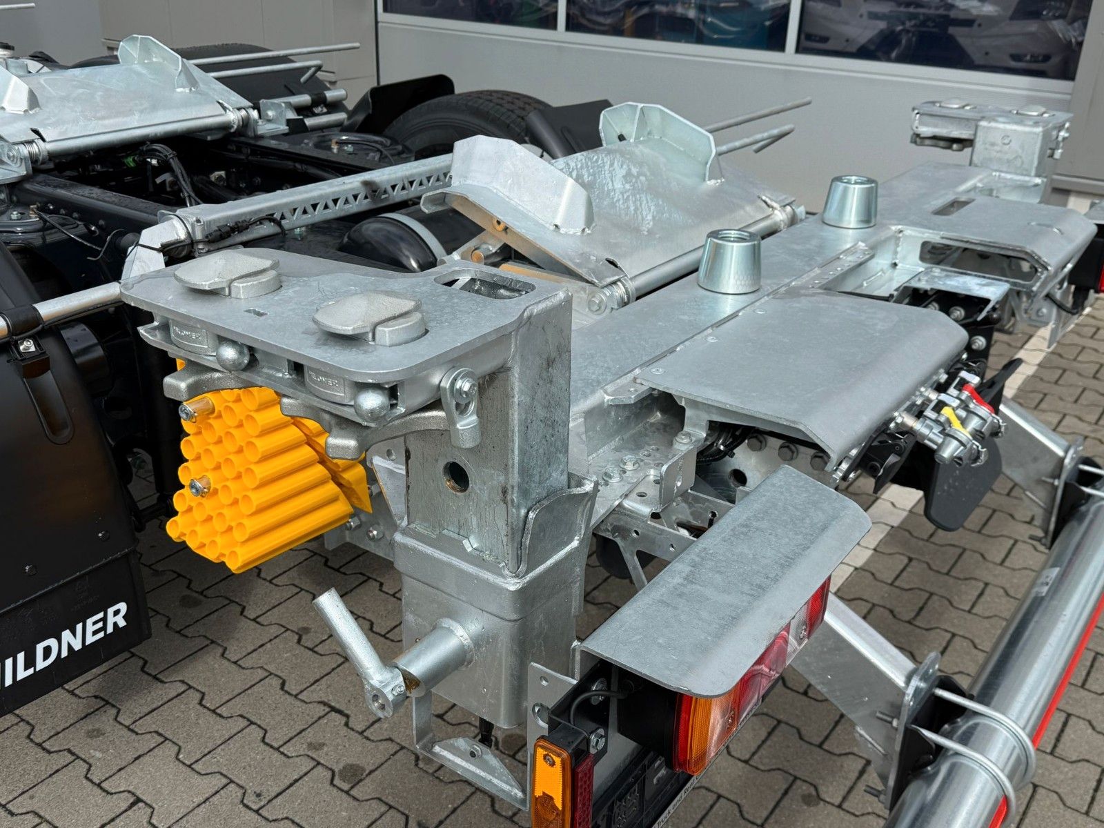 Fahrzeugabbildung MAN TGX 26.520 6x2 LL CH MILDNER MultiFlex