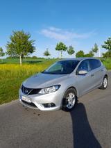 Nissan Pulsar - silberne Nissan Pulsar