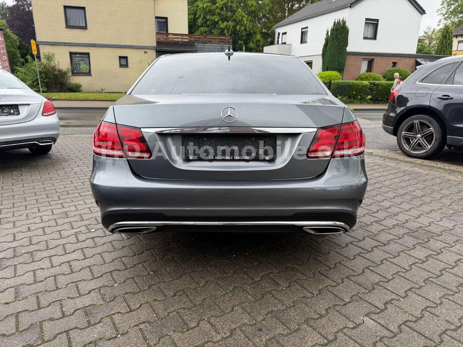 Mercedes-Benz E 220  Limousine  BlueEfficiency Edition /AMG/