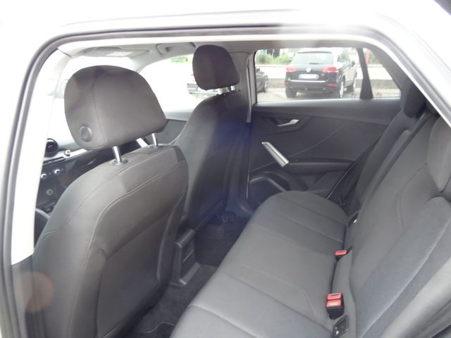 Fahrzeugabbildung Audi Q2/Super-Optik/Navi/Euro6/2.Hd/Alu/PDC/Garantie/