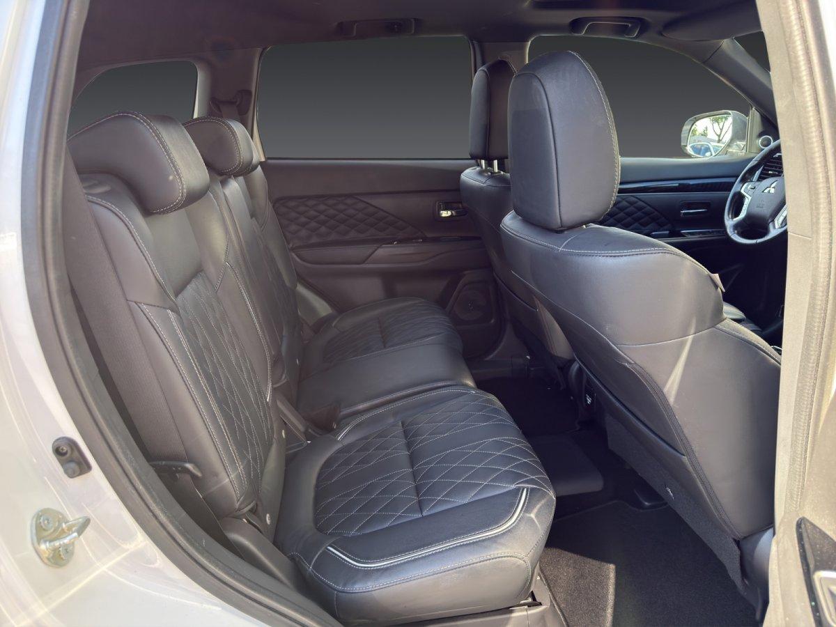 Mitsubishi Outlander 2.4 PHEV TOP 4WD