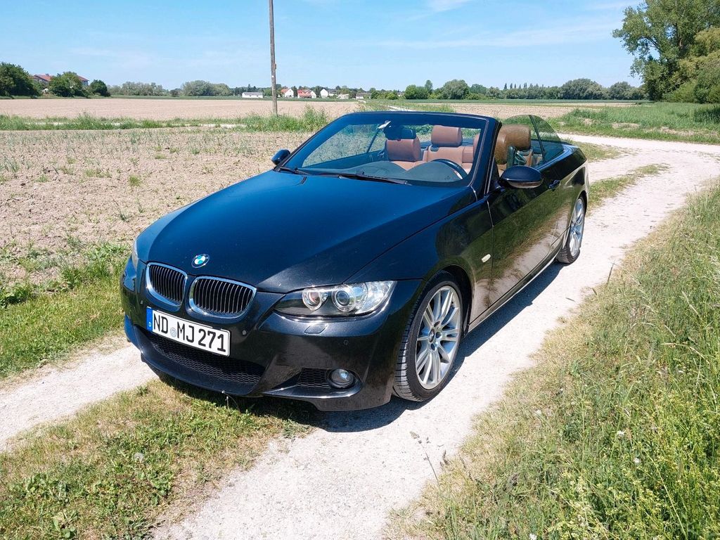 Image of BMW 320
