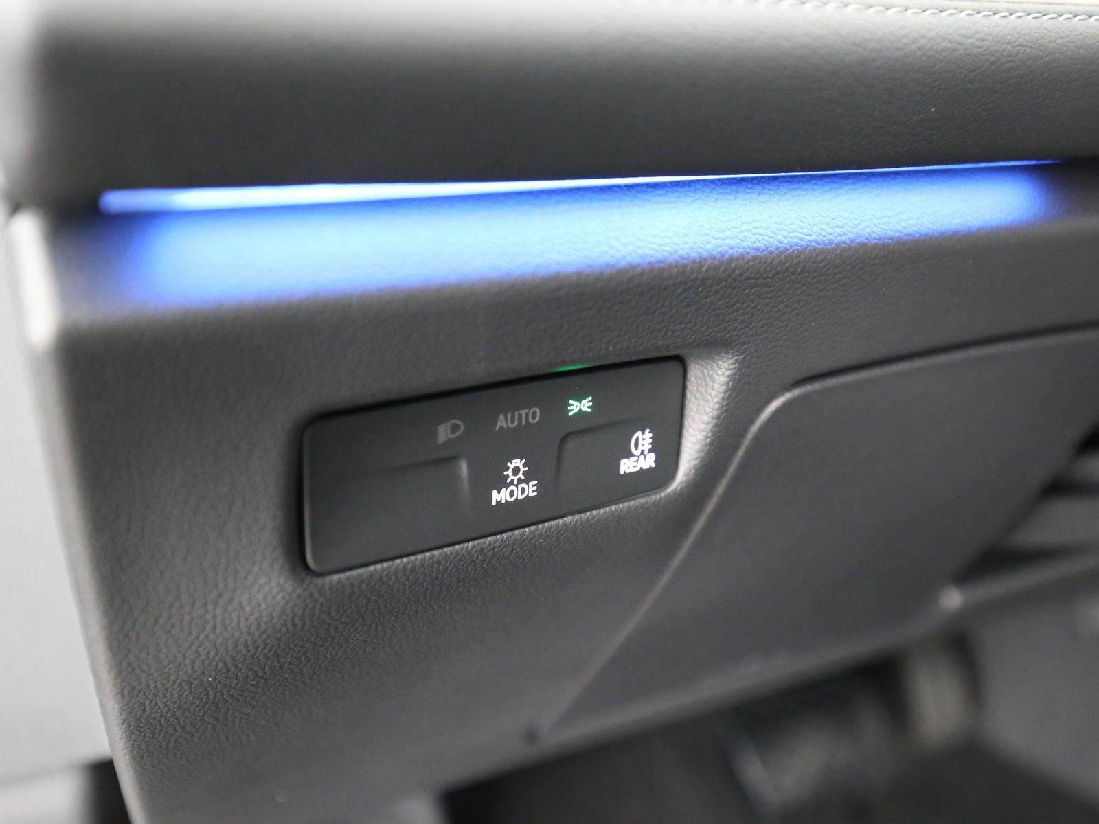 Volkswagen Passat 1,5 l eTSI DSG Business LED Navi, миниатюра 25