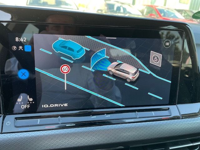 Golf VIII 2.0 TDI DSG ACTIVE NAVI LED Keyless AC