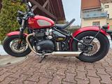 Triumph Bonneville Bobber Goldline - TRIUMPH BONNEVILLE