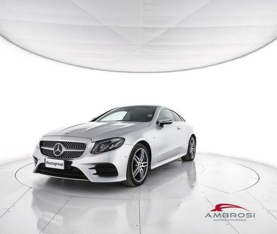 Mercedes-Benz MERCEDES-BENZ CLA sse E d Coupé 4Matic Premium