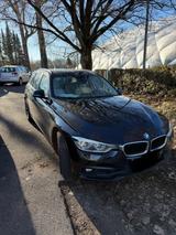 BMW 330i xDrive Touring Adv*HeadsUp*Standheizung