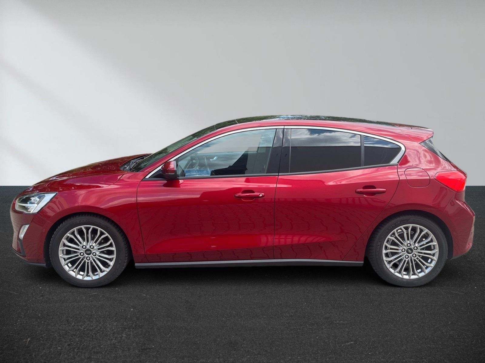 Ford Focus 1,5 EcoBlue 88kW Titanium Automatik – Bild 6