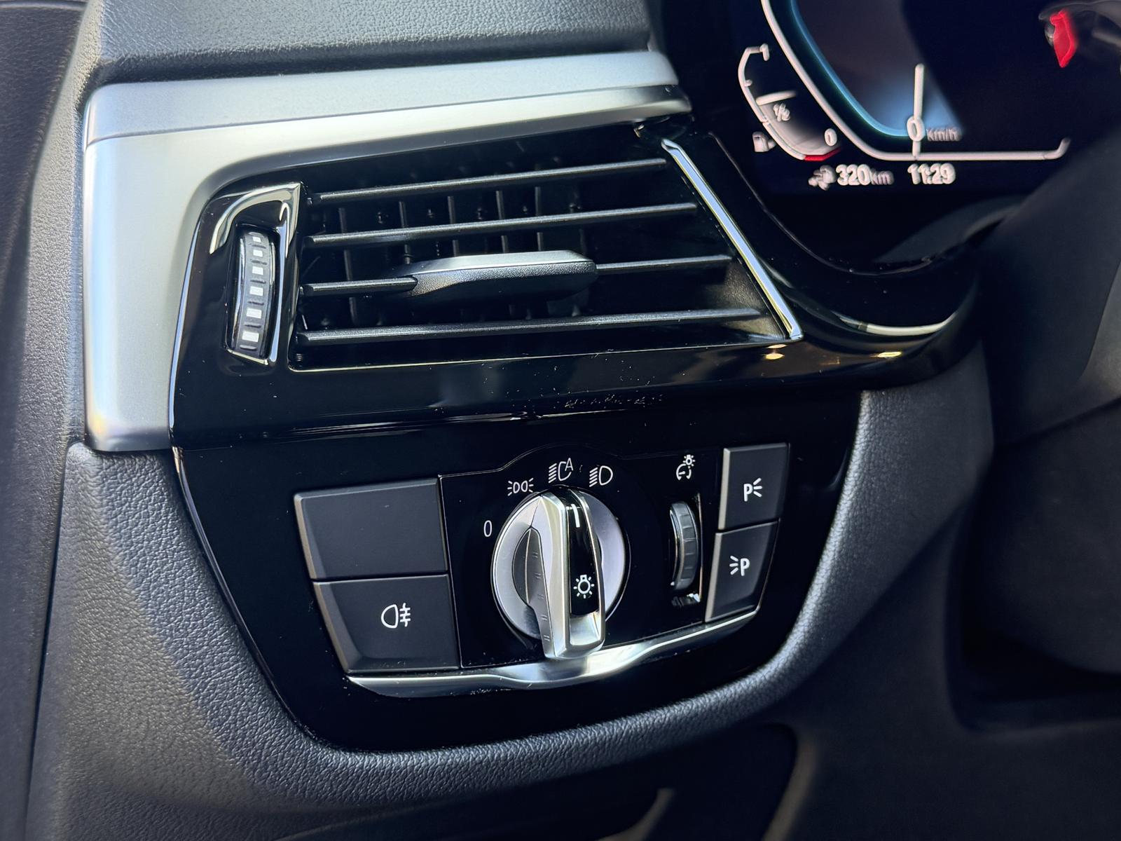 BMW 530 e xDrive Individual LED Live-Cockpit Kamera 