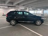Volvo XC60 2.4 D5 AWD Summum 5zyl PANO ACC VOLLLEDDER - Volvo XC60 von privat
