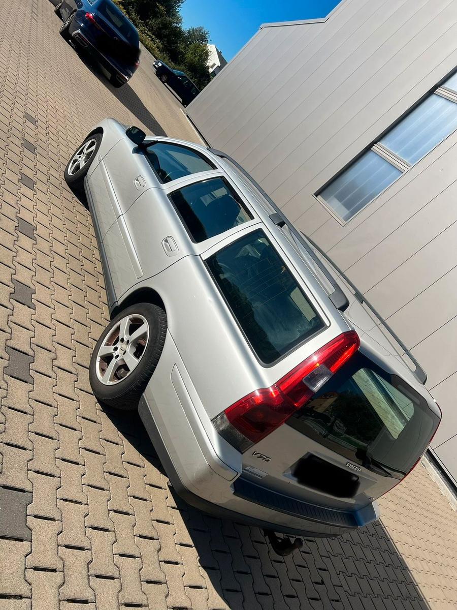 Volvo V70 2006 — photo 6