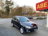 Volkswagen Tiguan 2.0 TDI 4MOTION BMT Track & Style AHK SHZ - Volkswagen Tiguan aus 2012