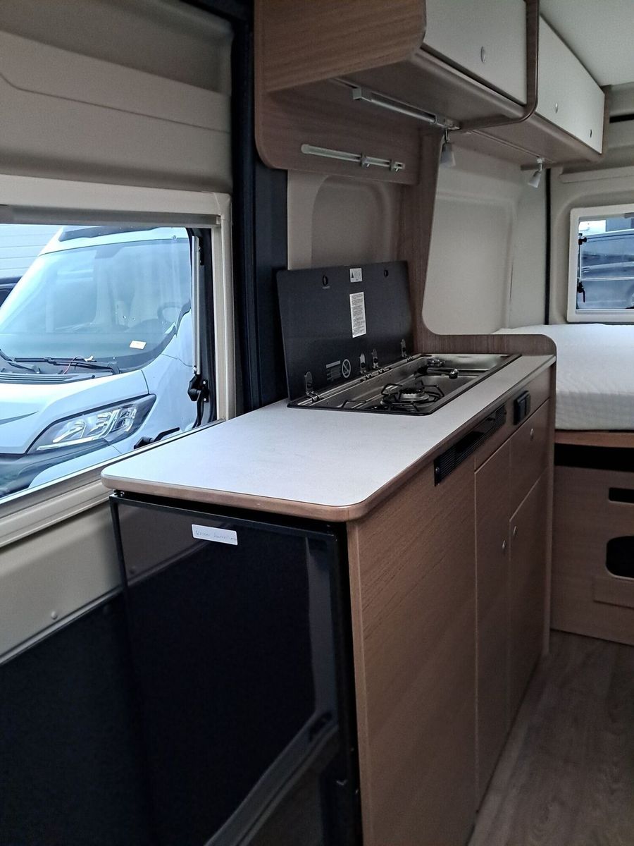 Fahrzeugabbildung Carado Clever CV E 600 RK, Markise, Tempomat, Radio