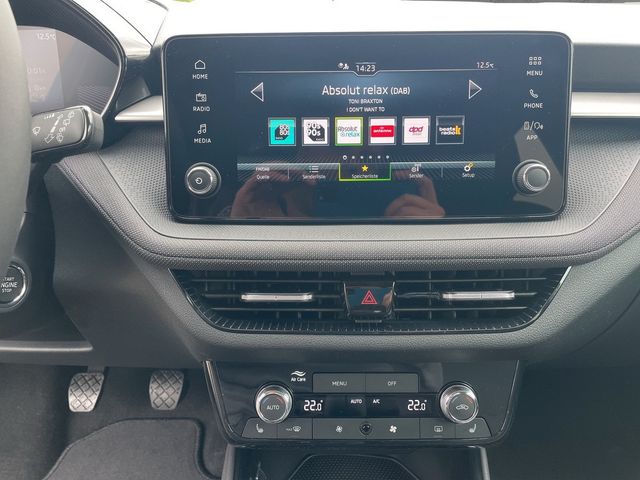 Skoda Fabia IV 1.0 MPI Tour *2xPDC*Bi-LED*CAM*DAB*TEL*