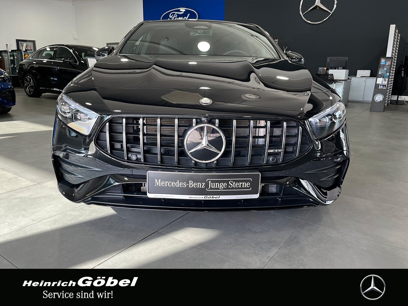 Fahrzeugabbildung Mercedes-Benz A 35 4M PANO+HUD+BURMESTER+NIGHT+360°+MEMORY