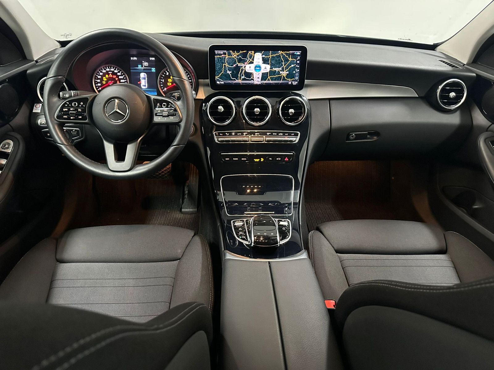 Fahrzeugabbildung Mercedes-Benz C 200 d LIMO*SH*NAVI*TEMPO*KLIMA*LED*