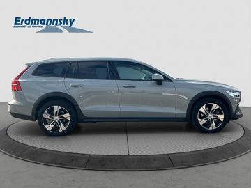 Volvo V60 Cross Country - 6