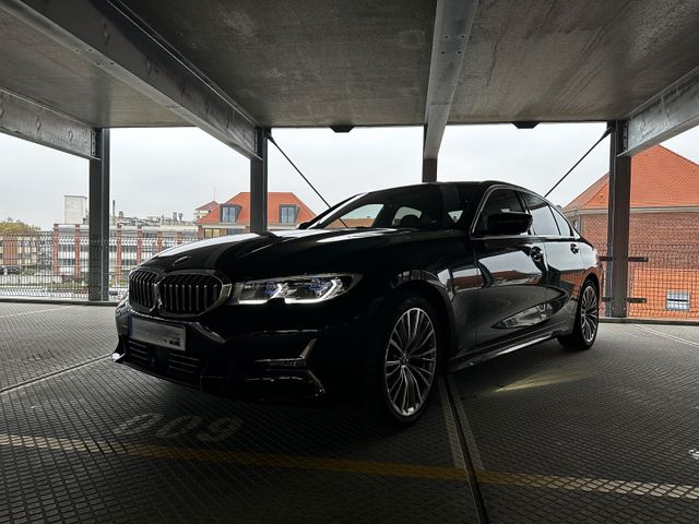 BMW 320d xDrive, HUD, Pano, 360, Harman, Laser, etc.