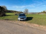 Mercedes-Benz E 200 T BlueEFFICIENCY - - Mercedes-Benz E 200: Behindertengerecht