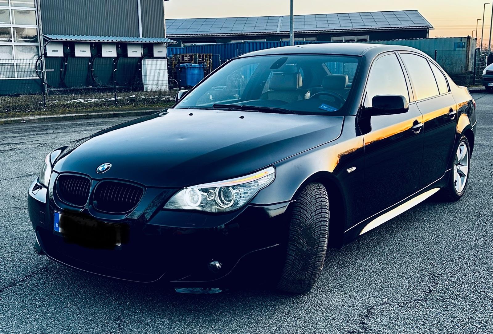 BMW 540i M CARBONSCHWARZ LCI