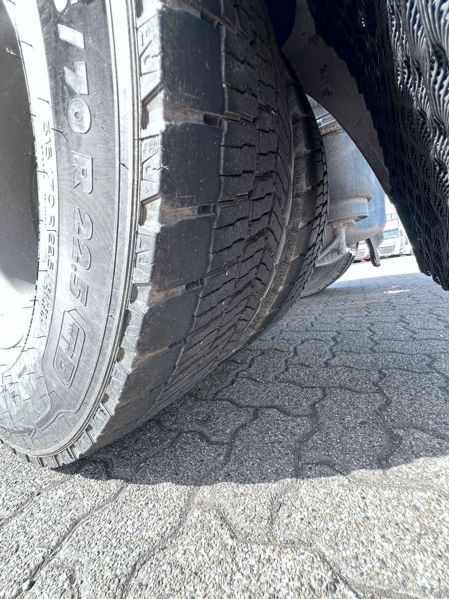 Fahrzeugabbildung DAF 2 Stück XF 450 FT, SSC, Hydr.