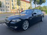 BMW 550i xDrive Individual Massage Head-Up ACC 360° - BMW 550 aus 2012