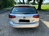 Volkswagen Passat Variant 2.0 TDI Highline BlueMotion - Volkswagen Passat Variant: Bluemotion