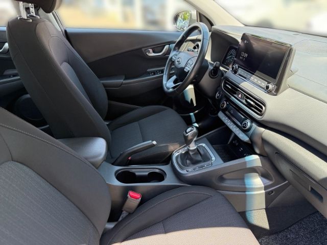 Fahrzeugabbildung Hyundai KONA 1.0 Trend 2WD +KLIMA+NAVI+PDC+SHZ+RFK+UVM+