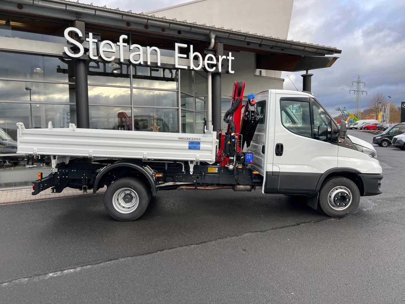Fahrzeugabbildung Iveco Daily 70C18 *Kipper+Kran*