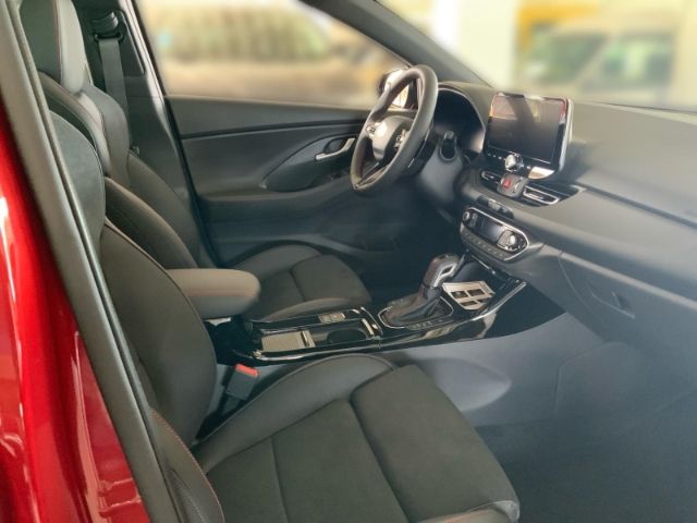 Fahrzeugabbildung Hyundai i30 N Line Mild-Hybrid+Sitz-Paket+Panormadach