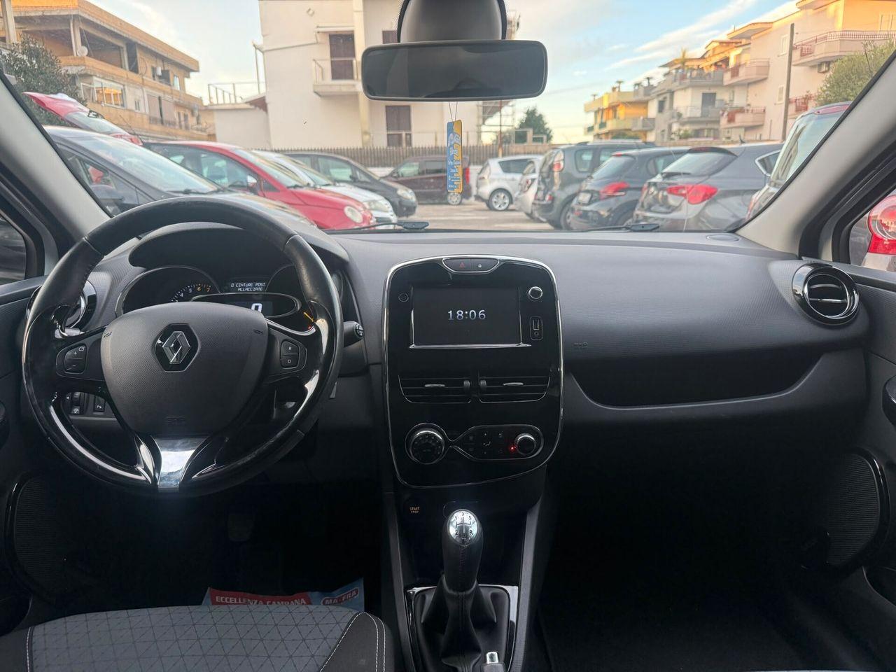 Renault Clio 2015 — photo 13