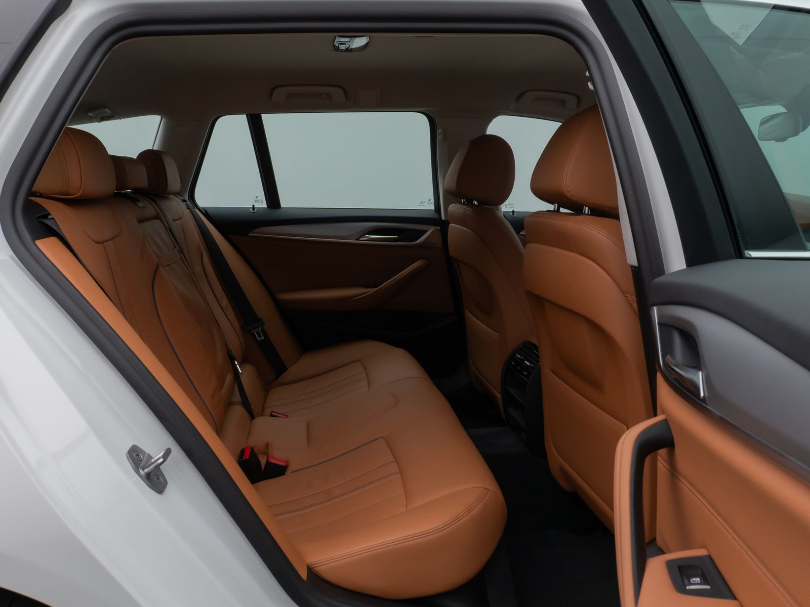 Fahrzeugabbildung BMW 520d Kamera Leder HiFi Sport AHK Alarm Parkassis