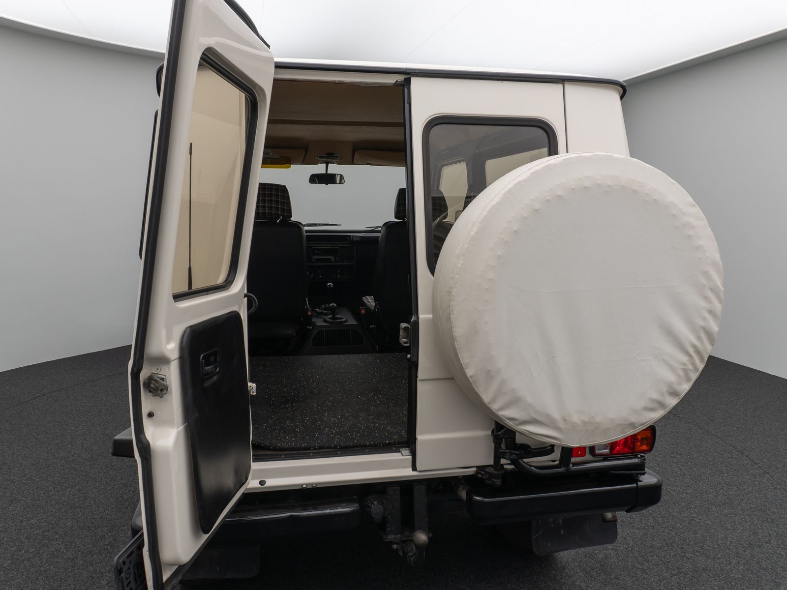 Fahrzeugabbildung Mercedes-Benz G 240 4x4AHK Servo Classic Data 2+
