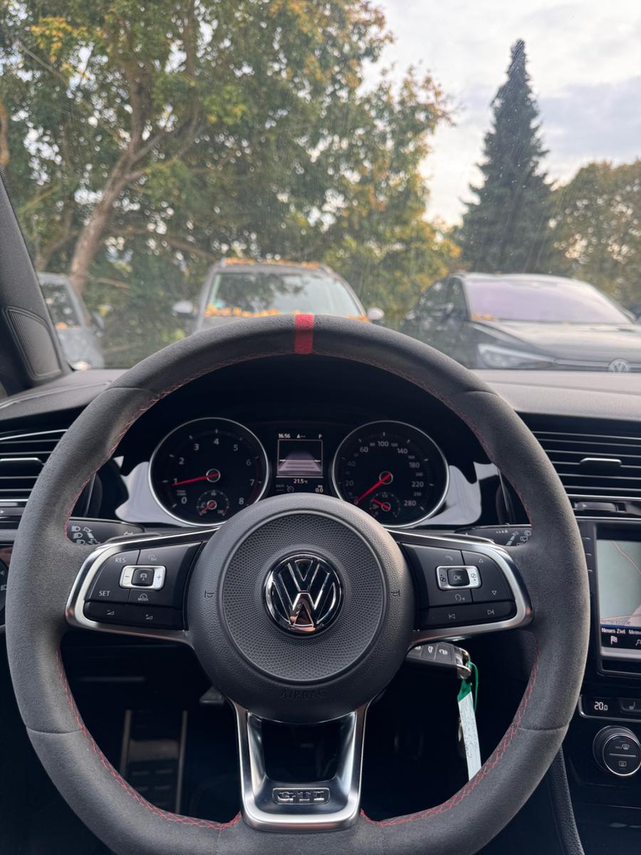 Volkswagen Golf VII 7 GTI Clubsport Recaro Schalensitze,ACC