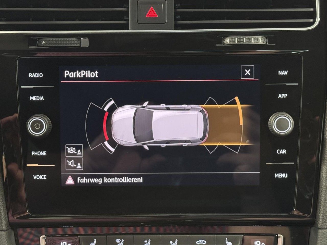 Volkswagen Golf VII GTI Performance DSG*Navi*LED*ACC*PDC* foto 17