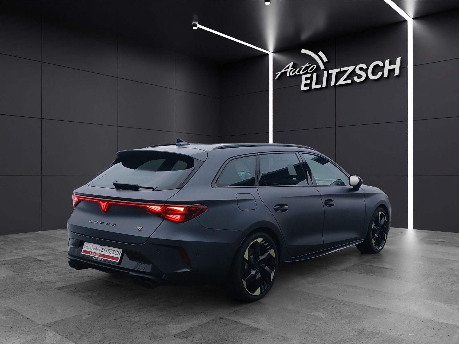 Fahrzeugabbildung CUPRA Leon Sportstourer TSI DSG 4Drive Matrix ACC Navi