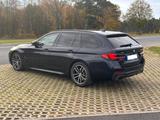 BMW 520d xDrive Touring, M, Garantie + Winterräder - mit Diesel-Antrieb: Alcantara, Kombi, Garantie