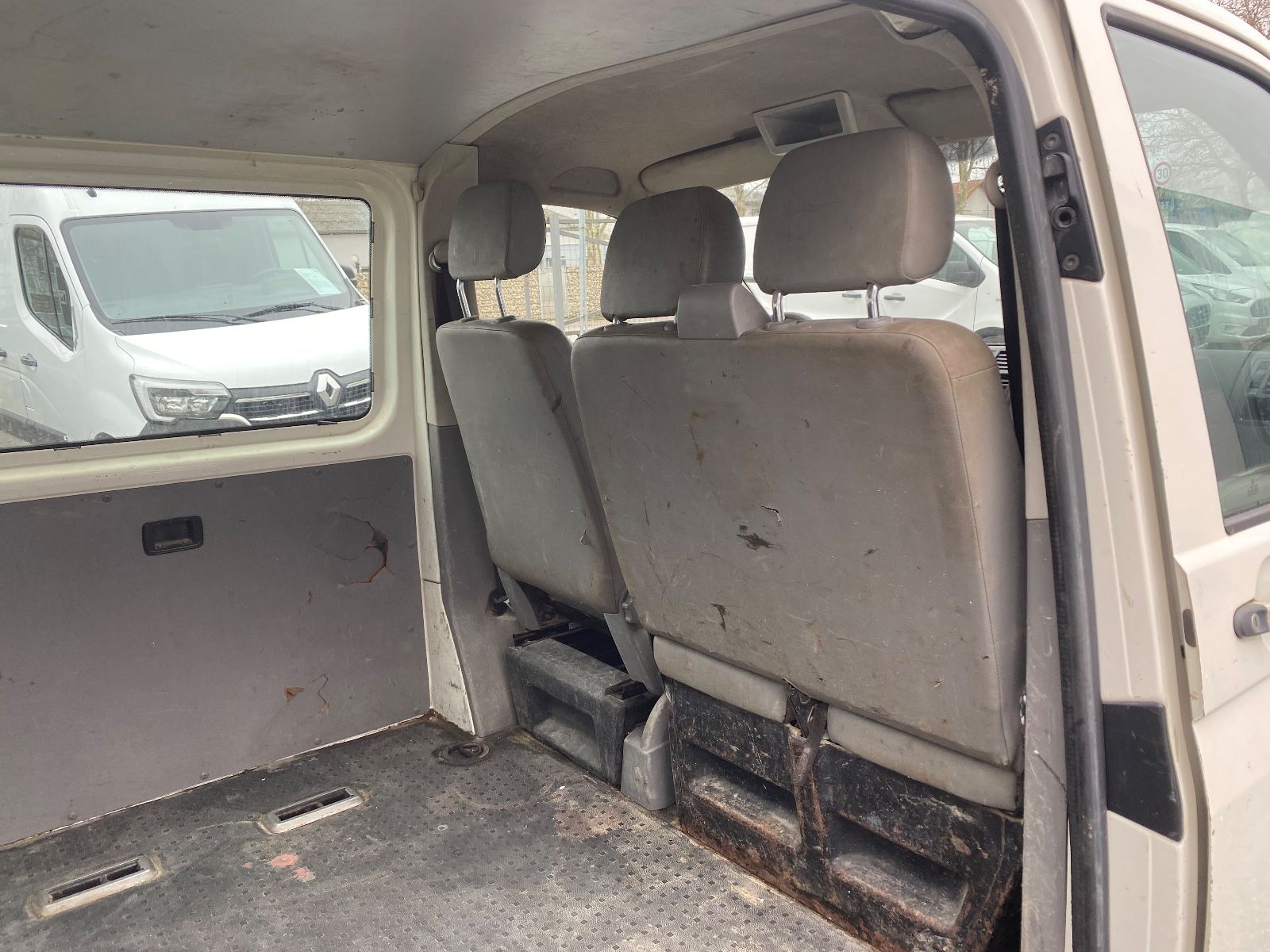 Fahrzeugabbildung Volkswagen T5 Caravelle LANG,OHNE RÜCKSITZE