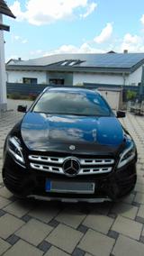Mercedes-Benz GLA 220 4MATIC DCT -