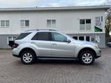 Mercedes-Benz ML 320 3,0 CDI /KLIMA/AHK/SITZH - Mercedes ML-Klasse bis 5.000 Euro