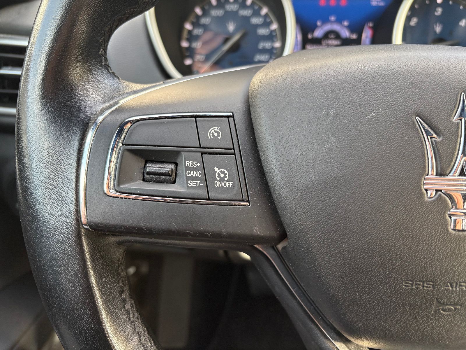 Fahrzeugabbildung Maserati Ghibli Diesel/FACELIFT/KAMERA/NEUES-MODELL