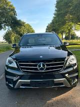 Mercedes-Benz ML500 4MATIC -AMG-Designo-Tüv NEU-Vollaustattung - Mercedes-Benz ML 500: Geländewagen