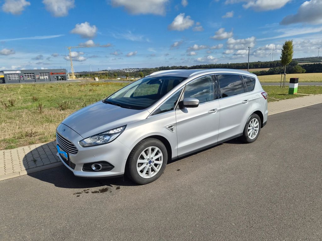 Image of Ford S-Max