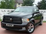 Dodge RAM 5.7 V8 Hemi 4x4 Crew Cap Offroad AHK PDC - Dodge aus 2011