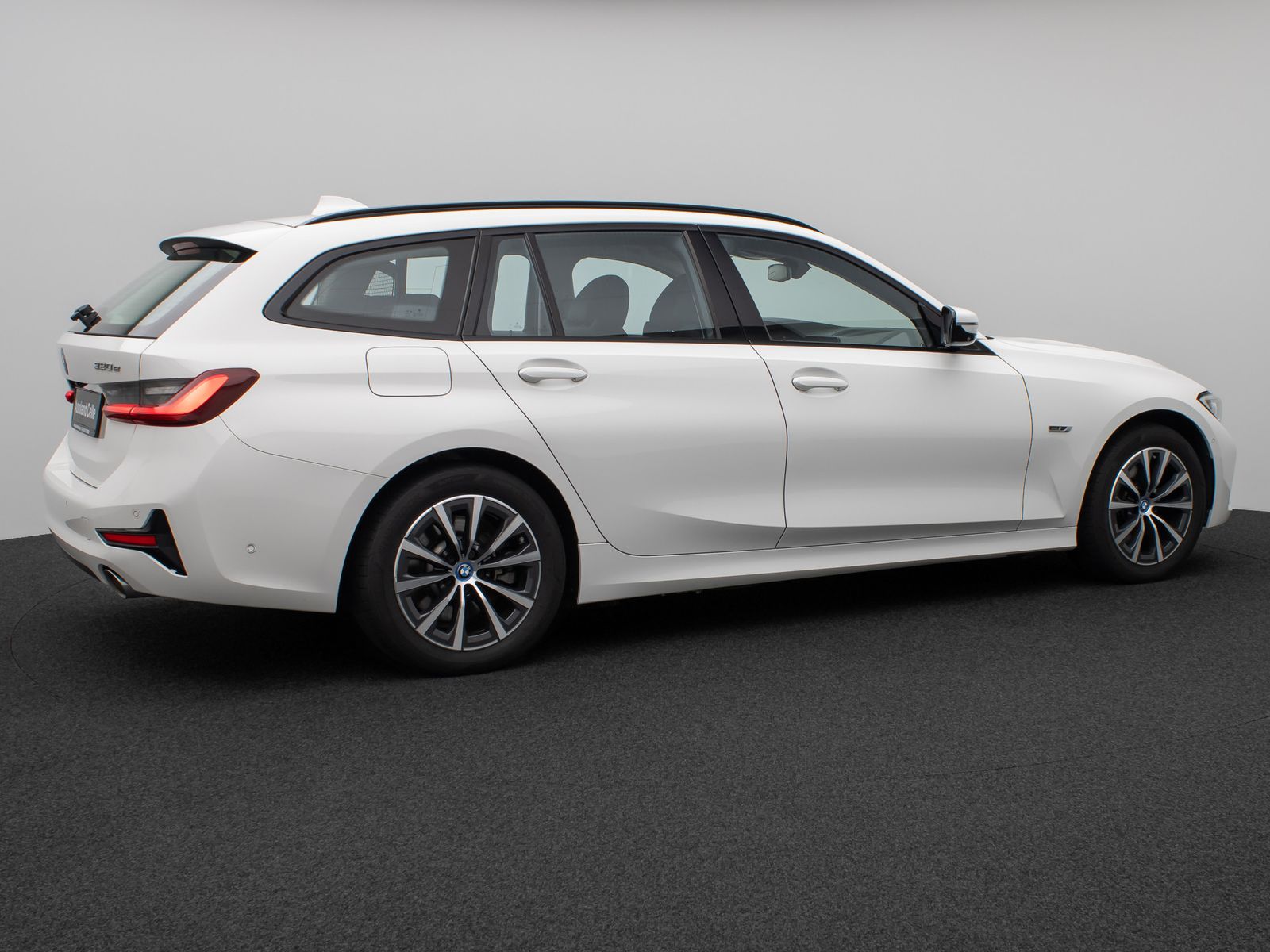 Fahrzeugabbildung BMW 320e Sport Line 360° Laser DAB H/K Komfort Alarm
