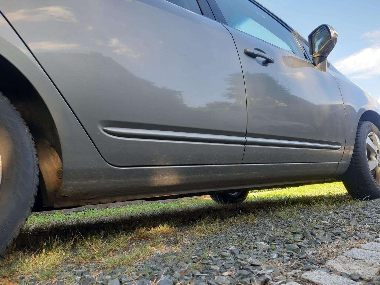 Kia Carens 2011 — photo 5