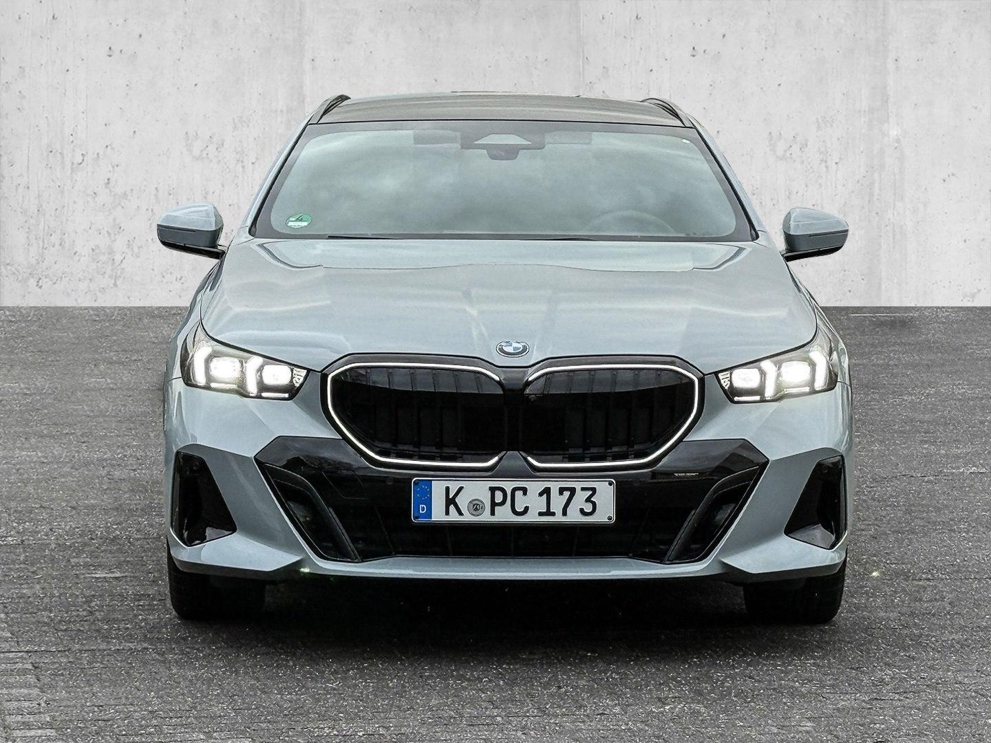 BMW 520d xDrive Touring * M Sportpaket * Bowers & Wi