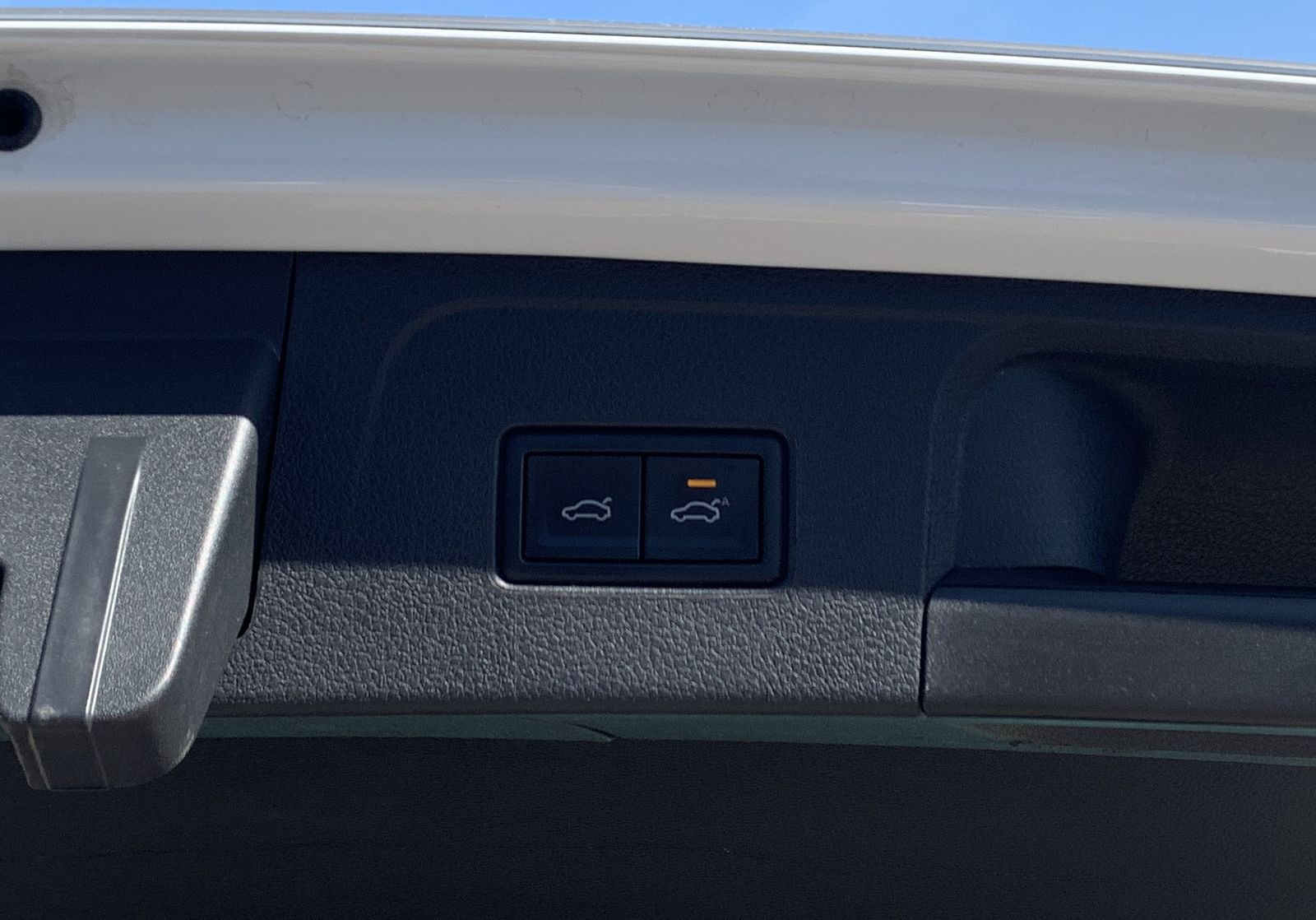 Fahrzeugabbildung Volkswagen Passat Alltrack 2.0 TDI*4Motion*Leder*AHK*Pano*