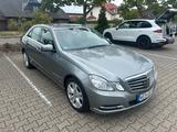 Mercedes-Benz E 300 CDI BlueEFFICIENCY ELEGANCE ELEGANCE - gebrauchte Mercedes-Benz E 300 aus dem Jahr 2011