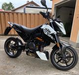KTM 690 Duke - KTM 2011 690